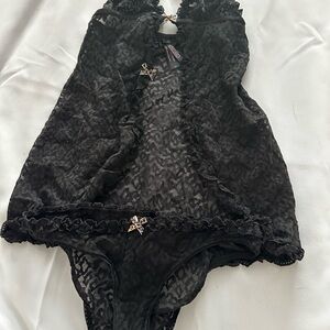 RARE&VINTAGE Victoria's Secret “The Lacie” Leopard Lace Babydoll & underwear set